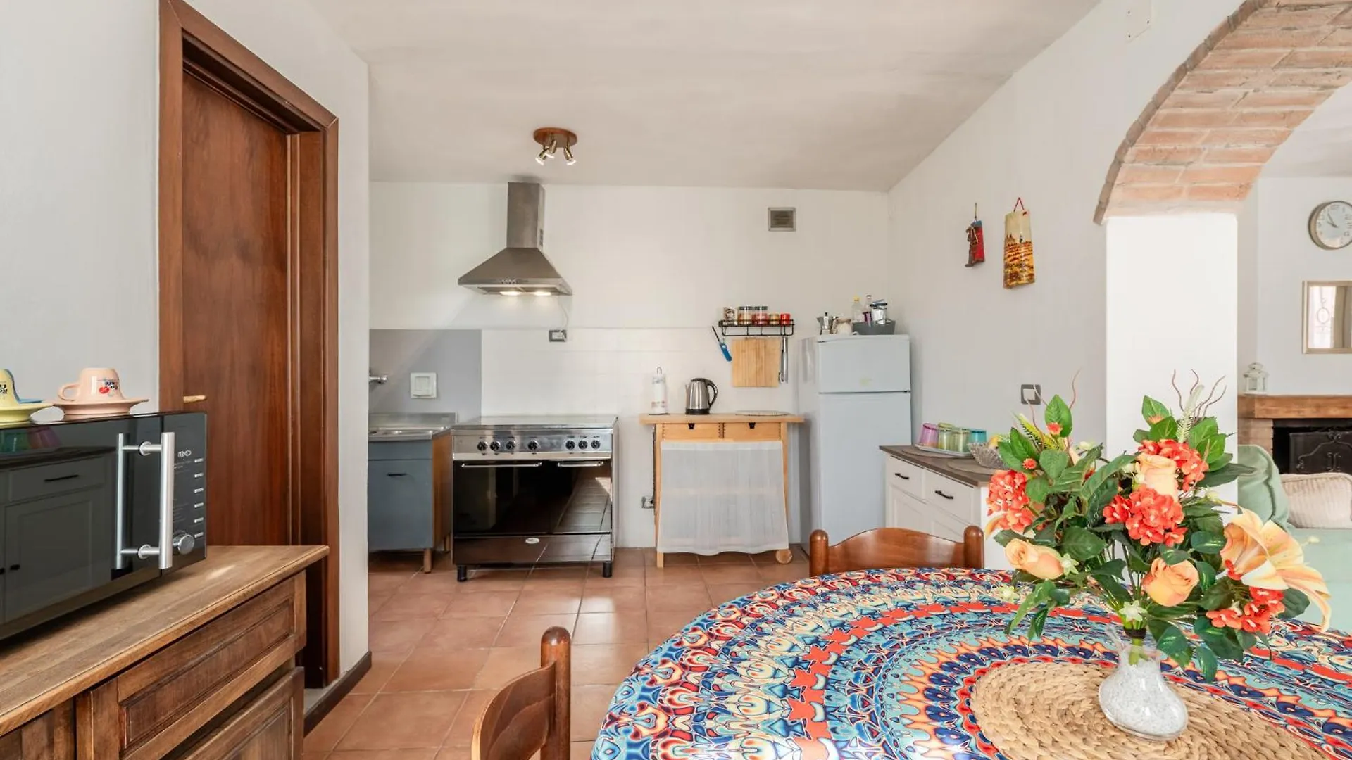 Casa Simi - Holiday Home Chiesina Uzzanese